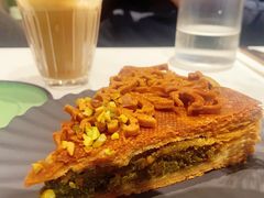 -潮一不贰·法式甜品·生日蛋糕·西式简餐(外滩店)