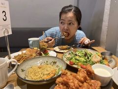 -HELLO 27 意面·沙拉·帕尼尼