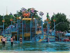 游乐设施-欢乐水魔方水世界
