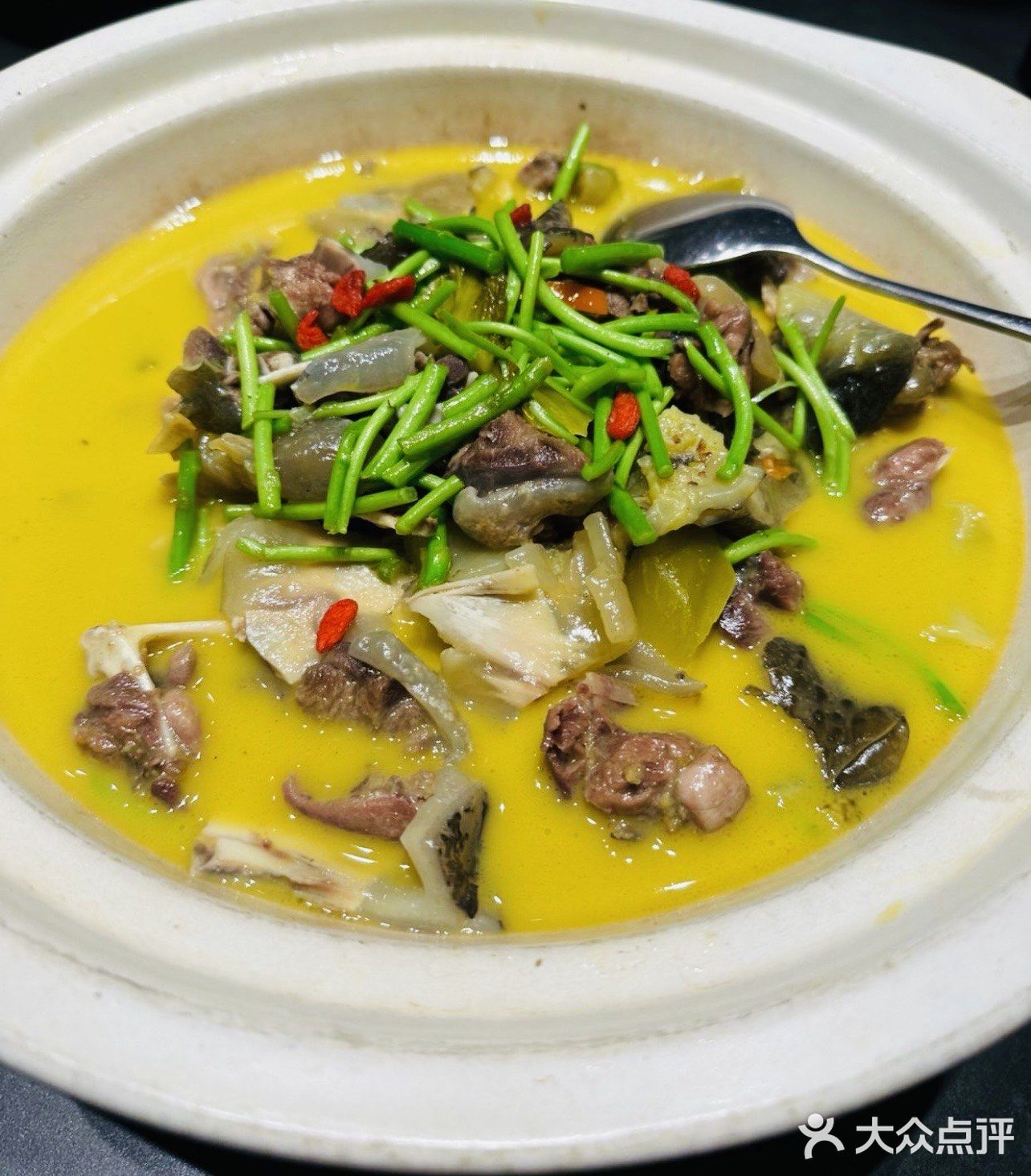 品鉴午间美味佳肴