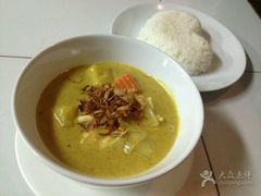 -Baan Ploy Samed Restaurant ร้านอาหารบ้านพลอยเสม็ด