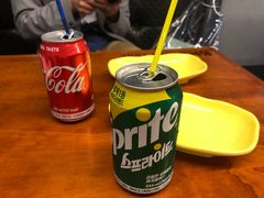 雪碧-BHC炸鸡(明洞总店)