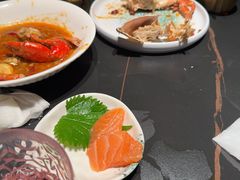 -雍容荟帝王蟹活龙虾展台自助(IFS黑金店)