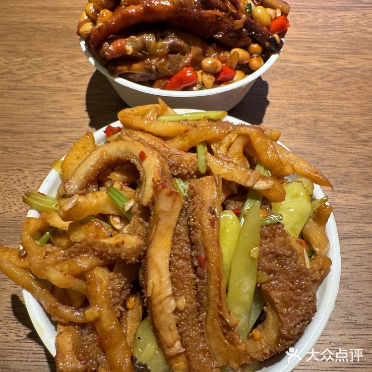 畅享江西辣，就来星火小院