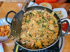 -亲昵春川鸡排(韩国美食街店)