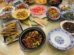 -江城燕子大排档(江汉路步行街店)