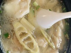 -继红顺河抄手名小吃