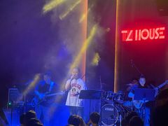-TZ House音乐现场(来福士中心店)