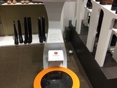 -王府井奥莱临潼小镇(临潼店)