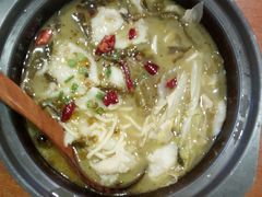 -周鱼小馆石锅酸菜鱼(活力汇店)