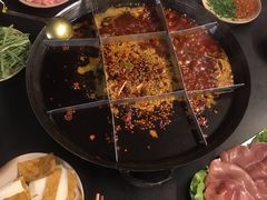 -岗上渣渣老火锅(两路口店)