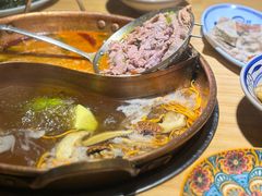 -洱火云南酸菜牛肉火锅(石景山当代商城店)