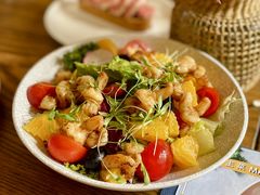 香橙虾仁色拉-Money Shops(愚园路店)