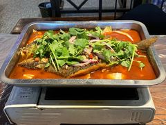 -老街烧烤大排档·地道湖北菜·龙虾馆(汉口火车站店)