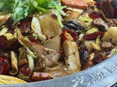 -龙顺园麻辣香锅(机场店)