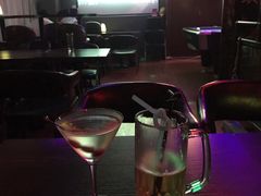 -聚点酒吧(龙湖滨江天街店)