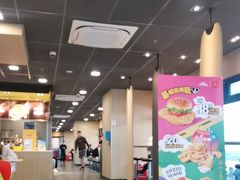 -麦当劳(江湾镇店)