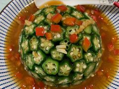 -爱的果实月嫂育婴师(世纪东方店)