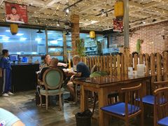 大堂-三个大叔烤羊肉串·炭炉砂锅菜(西三旗店)