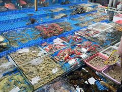 -霞涌市场海鲜摆卖区