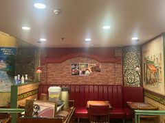 -玛格萝妮比萨屋(陆家浜路店)