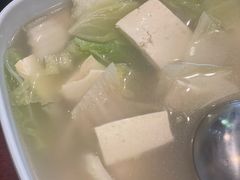 白菜豆腐汤-聚首堂·特色小吃·肘子(什刹海德胜门店)