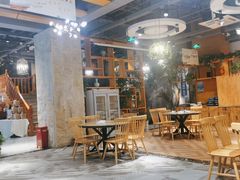 -香山湖家家宴(中山陵店)