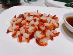 手剥河虾仁-蝶园·装修中(BFC外滩金融中心店)
