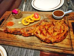 -悦享绿山墙西餐厅