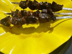 -烤肉小伙烤肉店