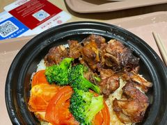 排骨煲仔饭-北大家园食堂