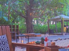 -三亚艾迪逊酒店·海滩烧烤 BARBACOA·现场乐队·浪漫晚餐·烧烤海鲜