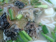 -子宸什夹婆乌鸡米线弹子石店(泽科·星泽汇店)