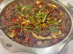 -乡土特色.冷锅鱼.牦牛肉汤锅