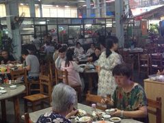 大堂-四川小胡子海鲜(丁村万人海鲜广场店)