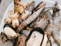 -金滏山烤肉·海鲜·火锅自助餐厅(襄阳万达店)