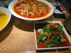 -九锅一堂酸菜鱼(新南凯德直营店)
