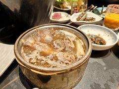 -雍容荟帝王蟹活龙虾展台自助(IFS黑金店)
