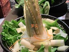 -湊湊火锅·茶憩(新中关购物中心店)