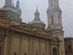 -皮拉尔圣母圣殿主教座堂