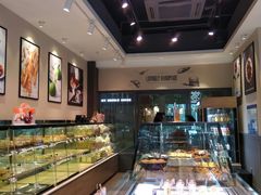 面包甜点陈列柜-巴黎贝甜(万源店)
