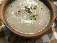 -新大咀港式茶餐厅(宝山万达店)