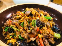 炒鸡杂-吃饭皇帝大土家民族菜(正大广场店)