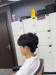 -藤野造型烫发染发