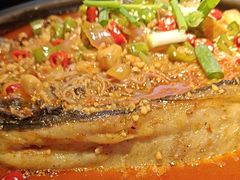 -鸣记脆皮烤鱼·海鲜烤鱼(三八广场店)