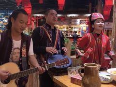 -老滇山寨•云南特色菜•地方菜•民族风情歌舞表演(金碧店)