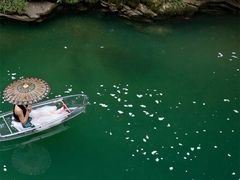 -蝶舞清江·恩施地心谷景区