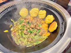 -靠山屯东北铁锅炖(东北菜，古美西路店)