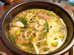 -银米·云南传统过桥米线(双廊黑金冠店)