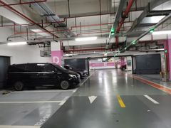 -龙湖虹桥天街-停车场